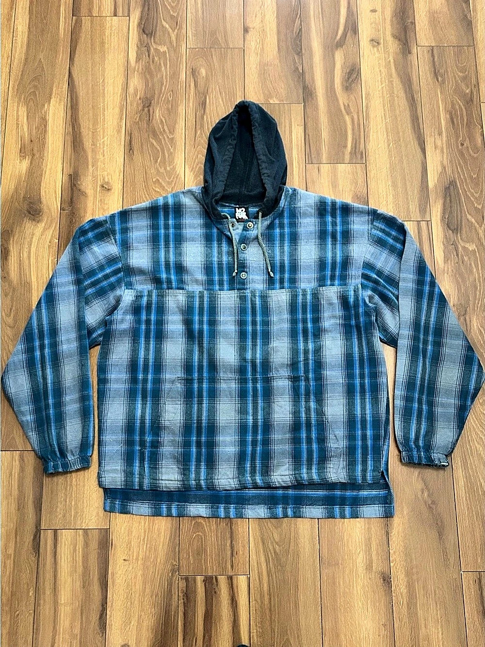 Vintage 90s NO FEAR Plaid Hoodie pullover shirt Large skateboarding surfing